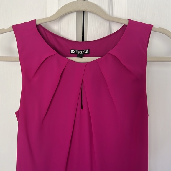 Express pink cranberry flowy dress size 0 - Picture 2 of 6